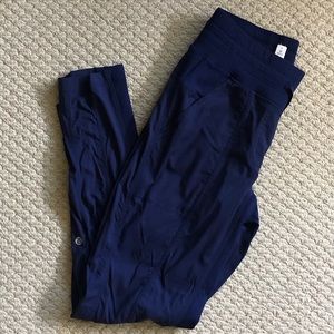 Lululemon cropped pants